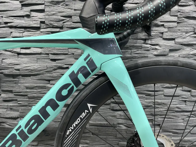 Bianchi Oltre Comp Ultegra Di2 12sp Matt Black Celeste-8